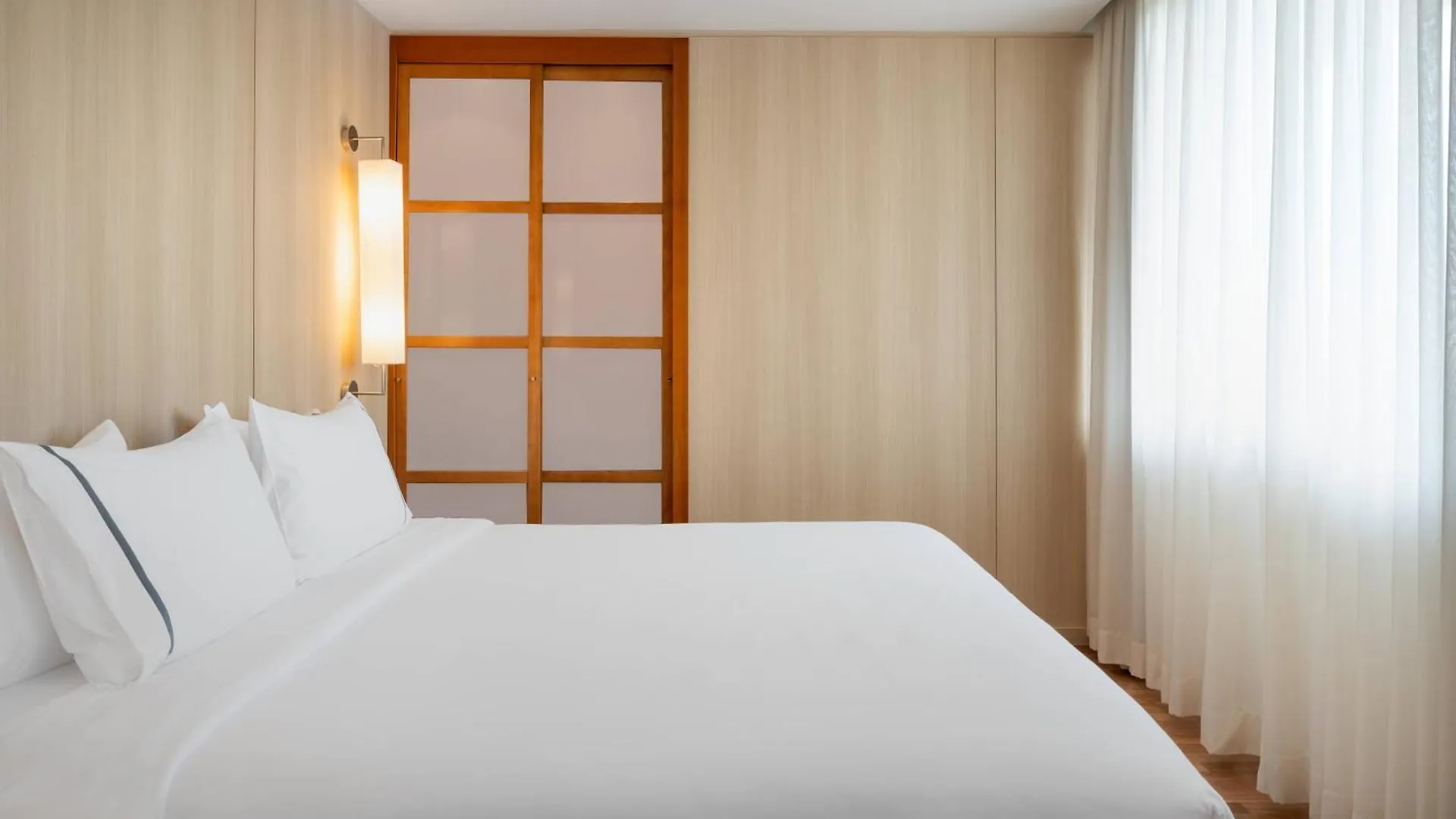 Ac Hotel Malaga Palacio By Marriott