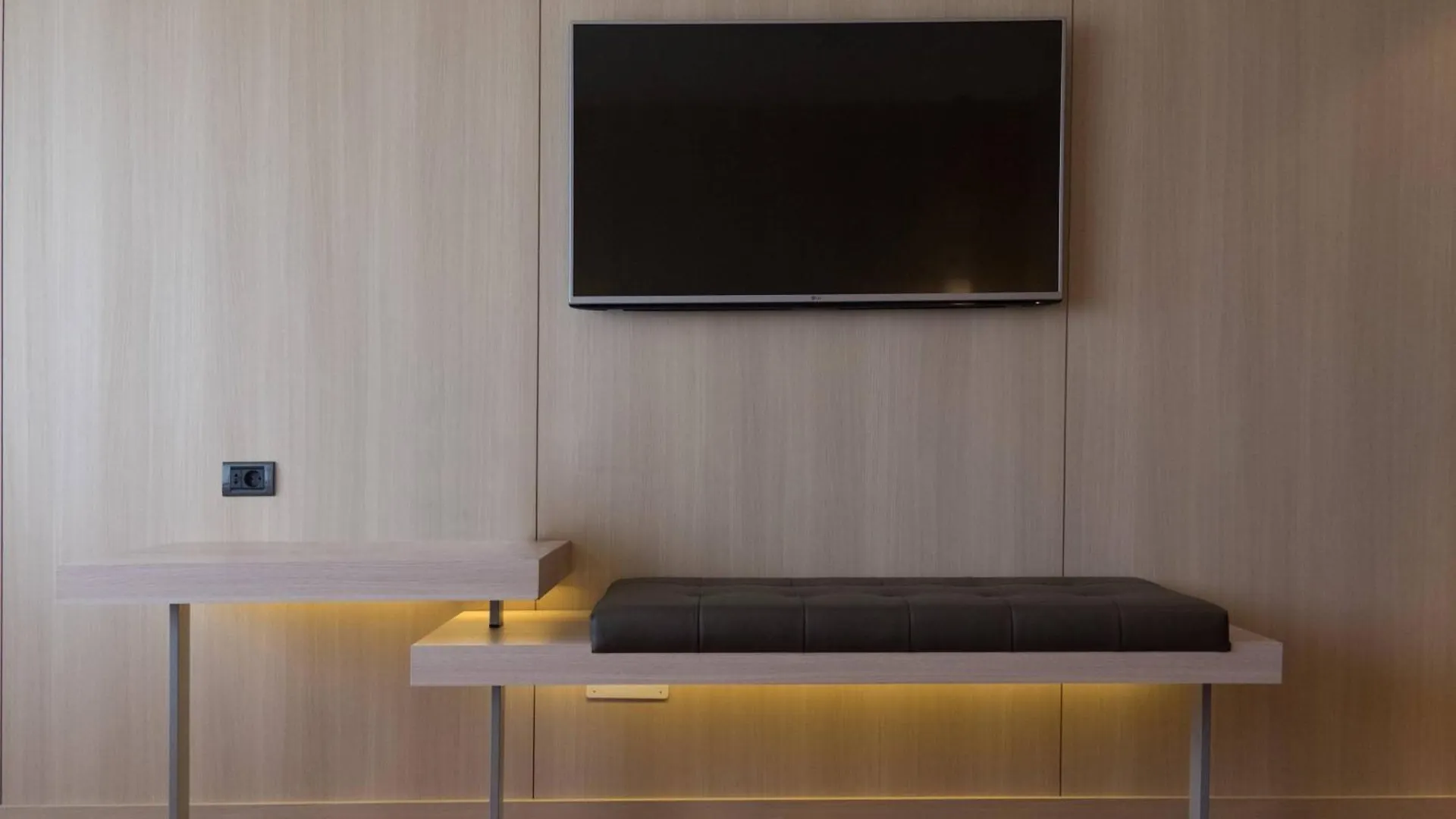 Ac Hotel Malaga Palacio By Marriott 4*,
